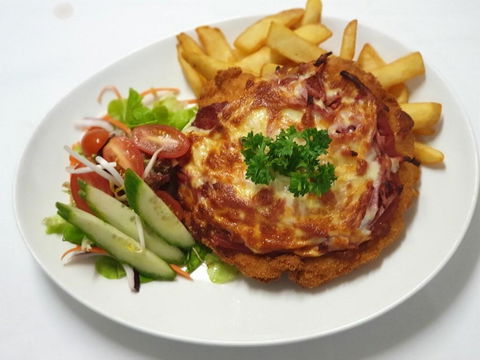 Tin Can Bay Budget Accommodation - Holiday Find 1