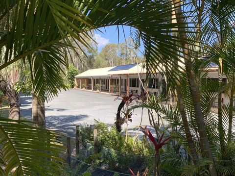 Tin Can Bay Motel - Holiday Find 0