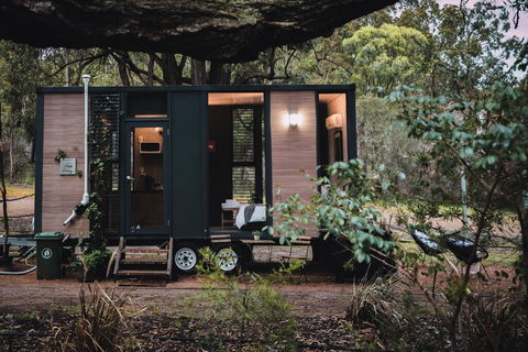 Tiny House 888 - Holiday Find 0