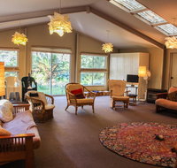 Tomah Retreat - Relax  Heal at UNWIND - Holiday Find