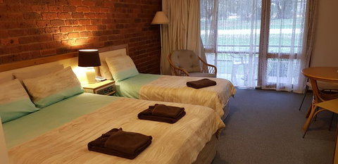 Tooleybuc Club Motor Inn - Holiday Find 2