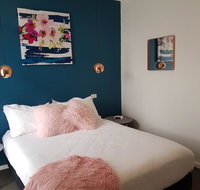 Town House Motor Inn Young - Holiday Find