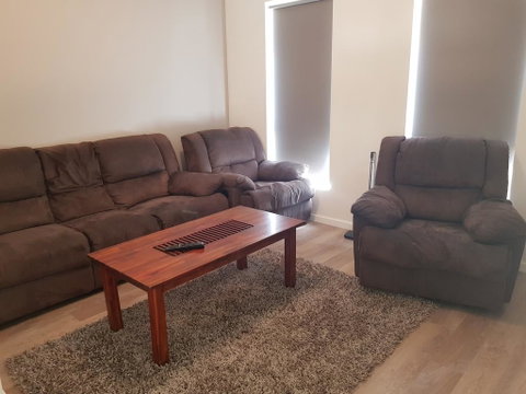 Towncrackers Guest House - Holiday Find 3