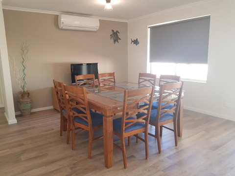 Towncrackers Guest House - Holiday Find 2