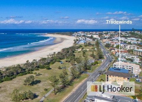 TRADEWINDS 1 - Holiday Find 0