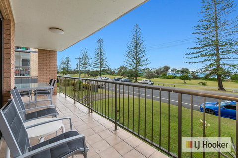 TRADEWINDS 1 - Holiday Find 3