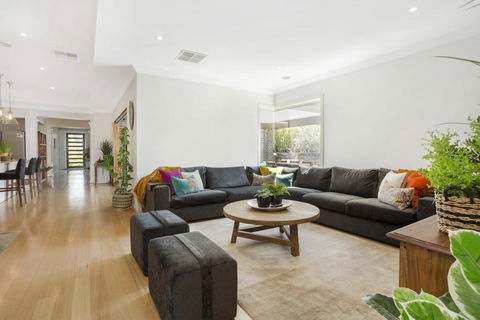 TRANQUIL HAVEN - MOUNT ELIZA - Holiday Find 0