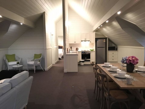 Travertines Wines Apartment - Holiday Find 3
