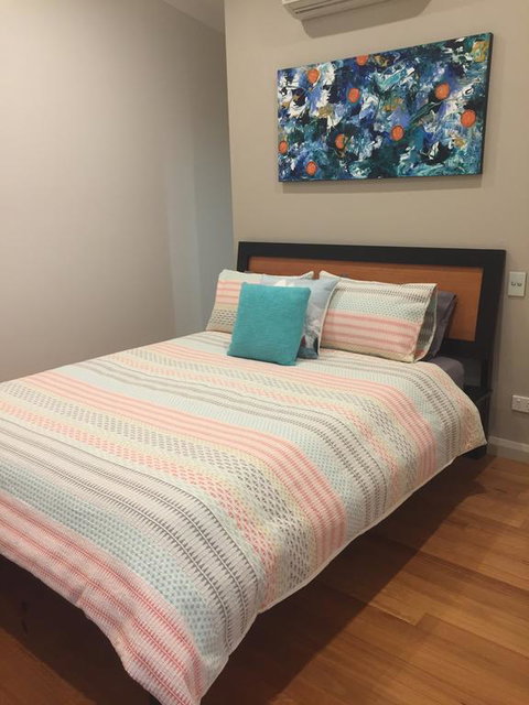 Treehouse Retreat - Holiday Find 0