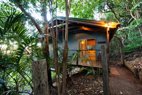 Treetops Seaview Montville - Holiday Find 0