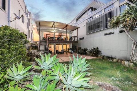 True Beachfront Beach House - Holiday Find 1