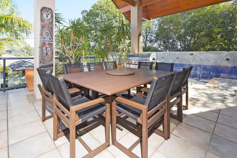 Tugun Lookout - Holiday Find 1