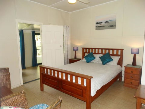 Tuckers Rocks Cottage - Holiday Find 2