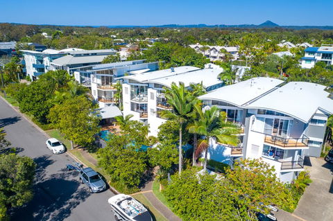 Twin Quays Noosa - Holiday Find 1