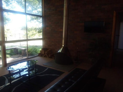 Twinkle Tree's Cottage - Holiday Find 0