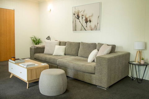 Two Bedroom Gem, Short Drive To MONA - Holiday Find 2