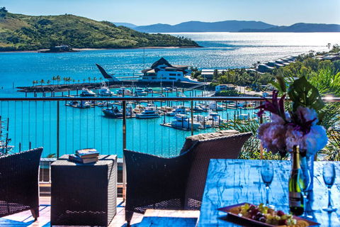 Uisce Luxury Holiday House With Jacuzzi Pool Table Cinema Premium Foxtel And Two Buggies - Holiday Find 1
