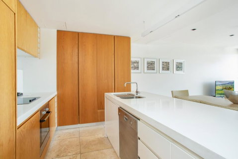 Unit 101 Plantation Resort - Rainbow Beach, Plantation Resort, Second Floor, Aircon, Pool, Spa - Holiday Find 1