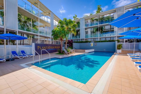 Unit 203 Plantation - Rainbow Beach, Plantation Resort Top Floor, Aircon, Free Wi-Fi - Holiday Find 2