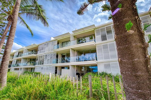 Unit 206 Plantation, Rainbow Beach, Incredible Views, Top Floor, Ocean Facing - Holiday Find 1