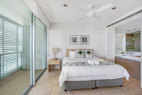 Unit 206 Plantation, Rainbow Beach, Incredible Views, Top Floor, Ocean Facing - Holiday Find 2