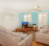 Unit 4 Marcoola Sands 47 Petrie Avenue Marcoola 300 BOND LINEN SUPPLIED - Holiday Find