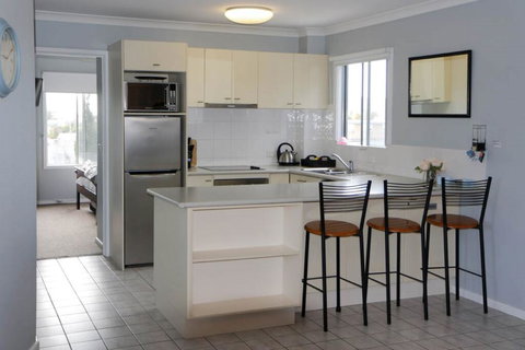 Unit 9 Bellevue - Holiday Find 3