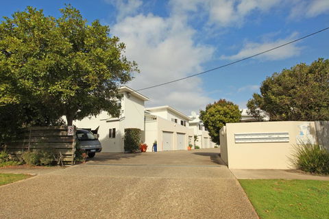 Unit 9 Marcoola Shores 1 Flindersia Street Marcoola, 500 BOND, LINEN INCLUDED - Holiday Find 3