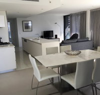 Upmarket Resort At Oracle Broadbeach URGC - Holiday Find