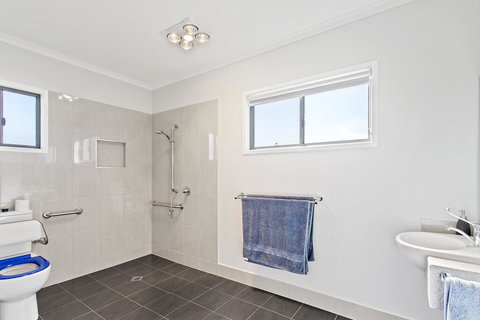 Valley Cabins By The Creek - Holiday Find 3