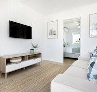 Ventura Beach Motel - 1 Bedroom - Holiday Find