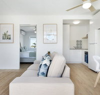 Ventura Beach Motel - 1 Bedroom Unit 8 - Holiday Find