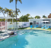 Ventura Beach Motel 2 Bedroom Poolside - Holiday Find