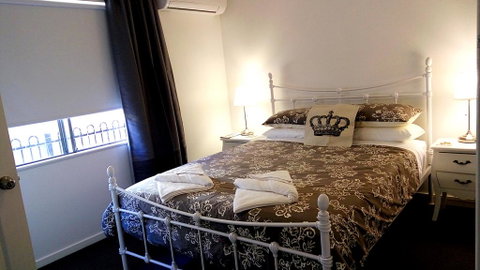 Victoria At Redcliffe Bed & Breakfast - Holiday Find 2