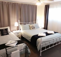 Victoria At Redcliffe Bed  Breakfast - Holiday Find