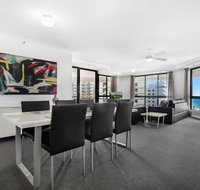 Victoria Square 2 Bed Ocean View Broadbeach - Holiday Find