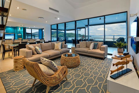 Villa 12 The Edge On Hamilton Island - Holiday Find 1