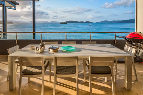 Villa 16 The Edge On Hamilton Island - Holiday Find 3