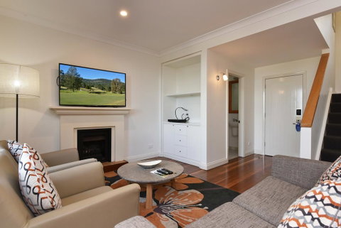 Villa 2br Grange Resort Condo Located Within Cypress Lakes Resort (nothing Is More Central) - Holiday Find 2