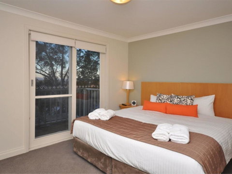 Villa 3br Bordeaux Resort Condo Located Within Cypress Lakes Resort (nothing Is More Central) - Holiday Find 2