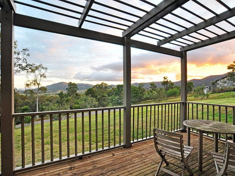 Villa Executive 2br Moscato Resort Condo Located Within Cypress Lakes Resort (nothing Is More Central) - Holiday Find 0