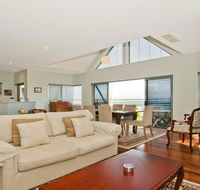 Villa Mer - stylish waterfront accommodation - Holiday Find