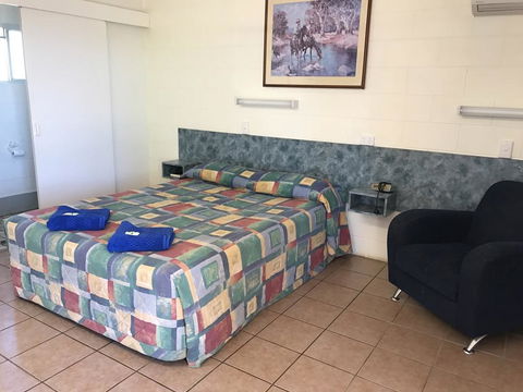 Wagon Wheel Motel - Holiday Find 2