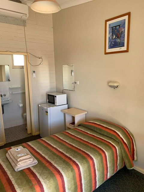 Walgett Motel - Holiday Find 1