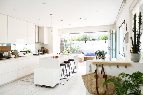 Walk To Beach From This Stylish Bronte Oasis W AC, Wifi And Free Parking - Holiday Find 1