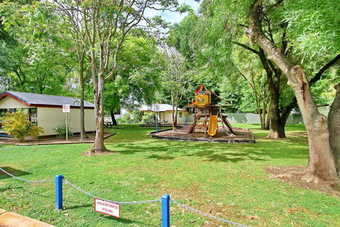 Wangaratta Caravan Park - Holiday Find 2