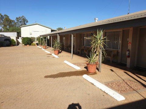Warrego Motel - Holiday Find 1