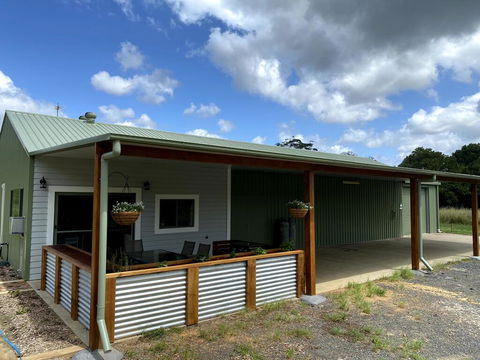 Waterfall Unit Farm Stay - Holiday Find 0