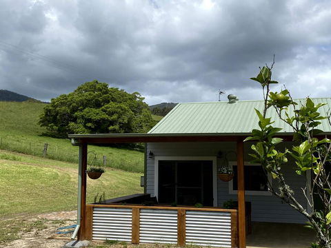 Waterfall Unit Farm Stay - Holiday Find 1