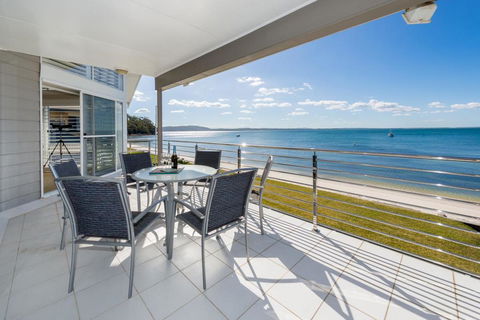 Waterfront Wonderland Foreshore Drive 41 - Holiday Find 1